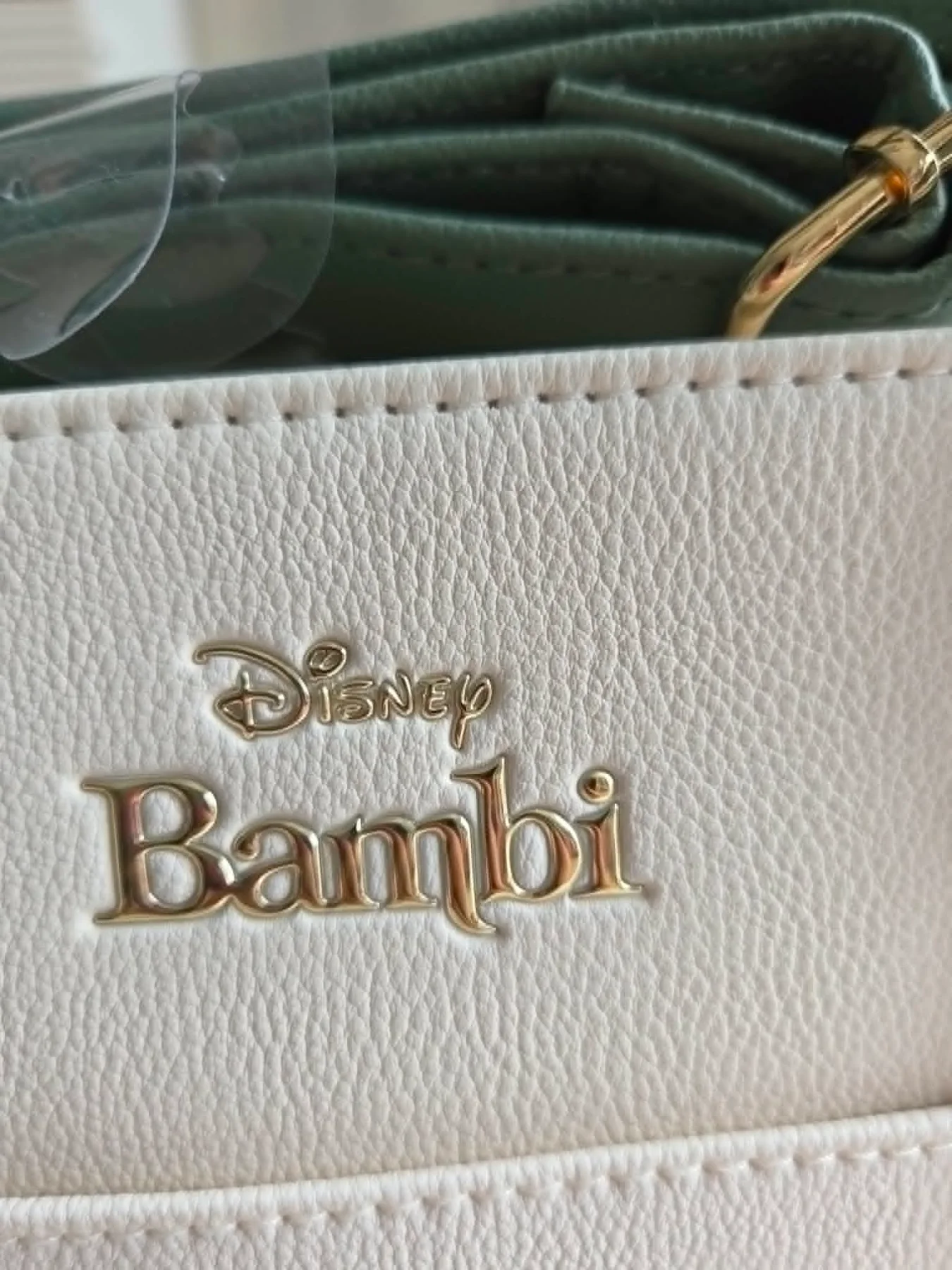 disney táska, bambi táska, disney bambi táska, női kézitáska, női válltáska, zsályazöld női táska, mesefigurás táska, mintás női táska, elegáns disney táska, prémium mesés táska