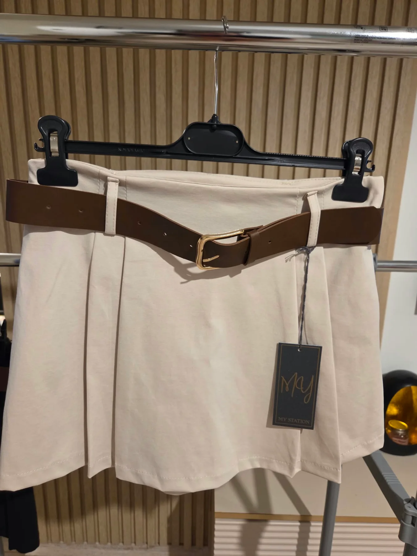 Bézs Rakott Szoknyanadrág Ajándék Övvel | Női Skort